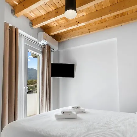 Apartmán Miralis Nikiana