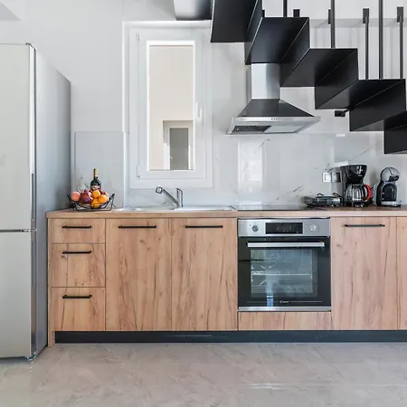 Miralis * ניקיאנה