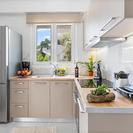 Miralis ניקיאנה