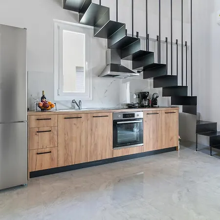 Miralis * ניקיאנה